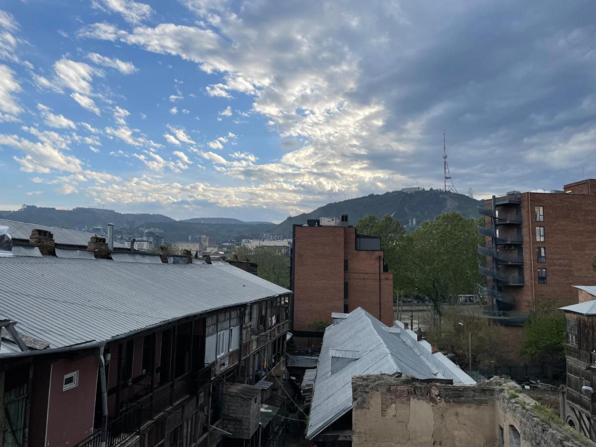 Roofs Apartment Tbilisi Exterior foto